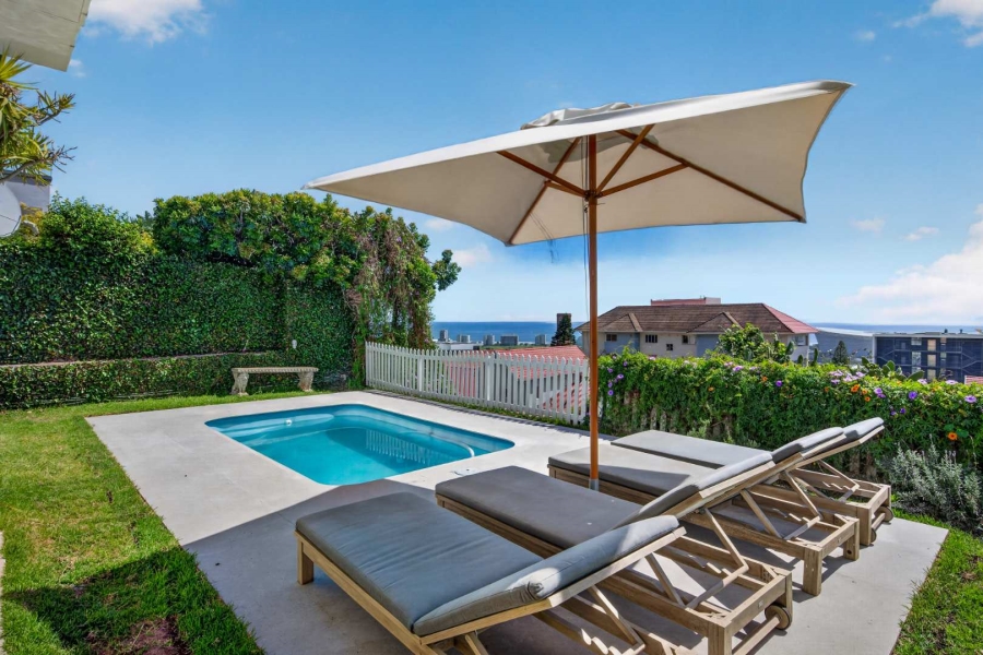 2 Bedroom Property for Sale in Green Point Western Cape